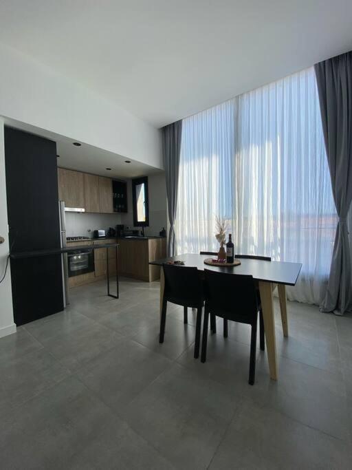 Apartamento Departamento Barrio Troncos Numero Seis *